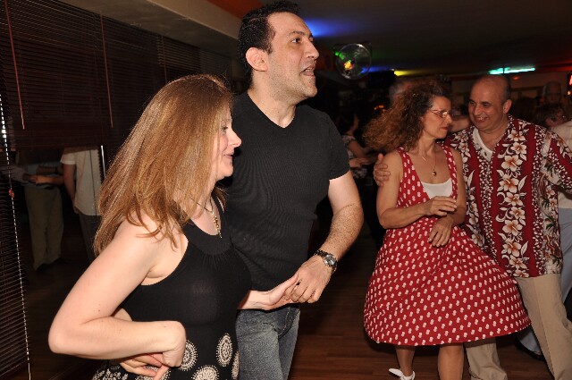 min 2009 05 06 cargo club 107